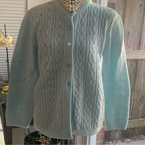 Vintage Women's Light Blue Cable Knit Sweater